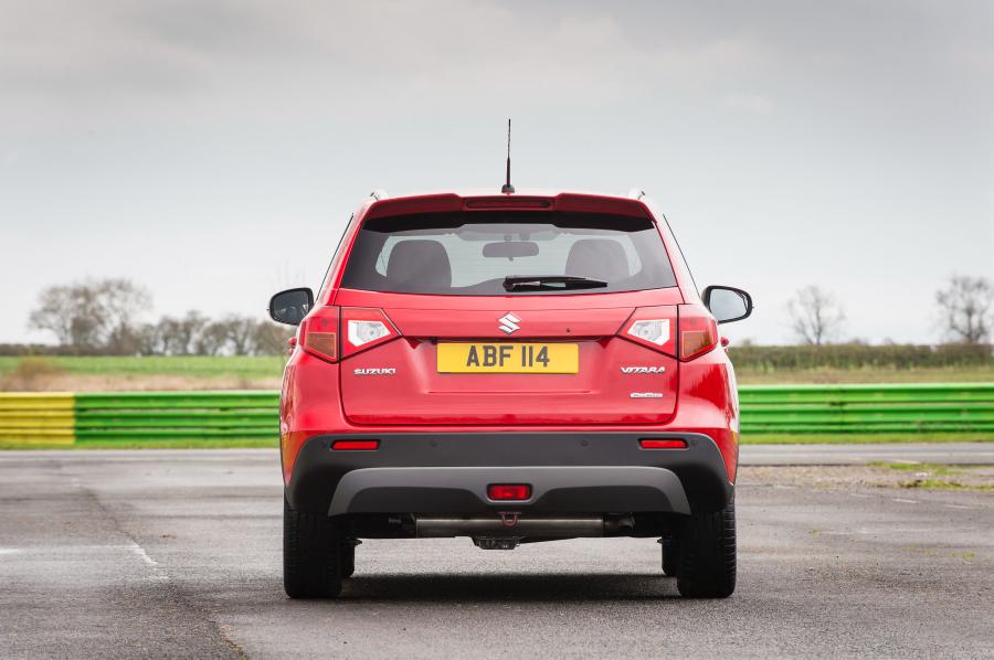 Suzuki Vitara S 2015 года  (UK) (фото 31 из 42)
